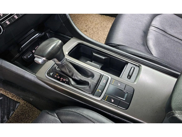 Kia K5 - автомобили, коли, обяви за нови и употребявани 8