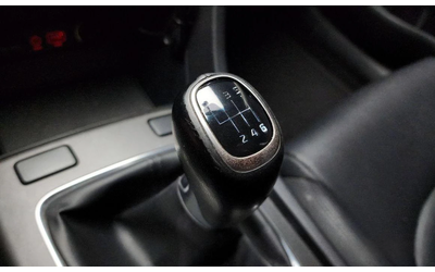 Kia K5 - автомобили, коли, обяви за нови и употребявани 8