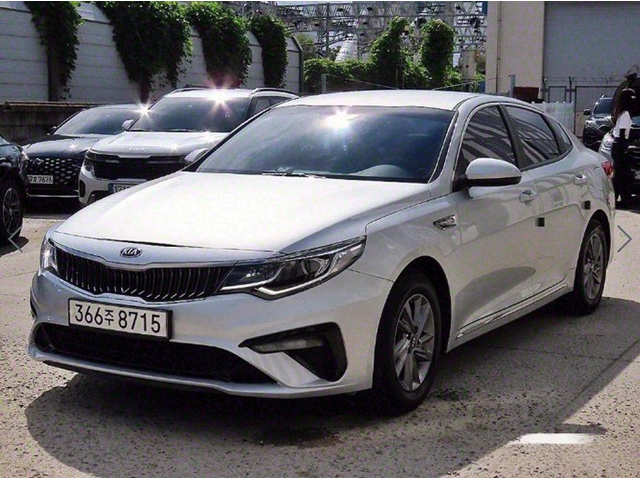 Kia K5 - автомобили, коли, обяви за нови и употребявани 0