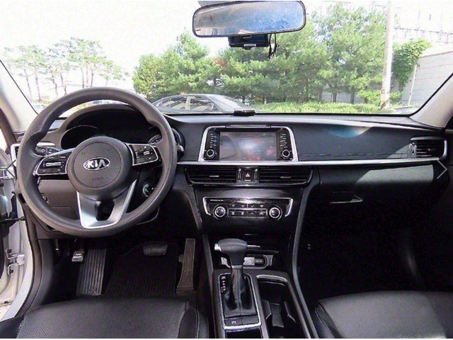 Kia K5 - автомобили, коли, обяви за нови и употребявани 6