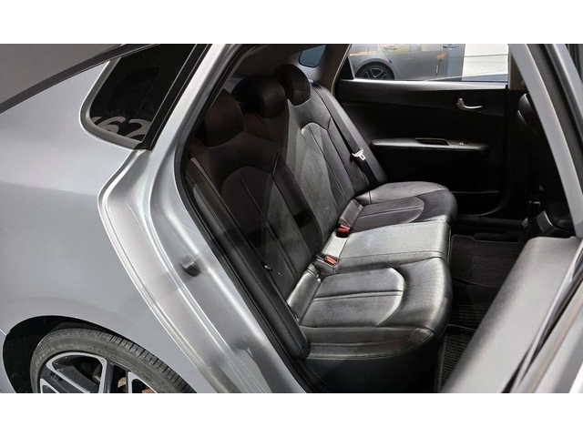 Kia K5 - автомобили, коли, обяви за нови и употребявани 11