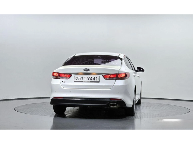 Kia K5 LPG - автомобили, коли, обяви за нови и употребявани 3