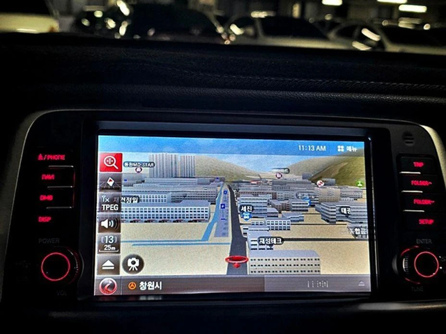 Kia K5 - автомобили, коли, обяви за нови и употребявани 4