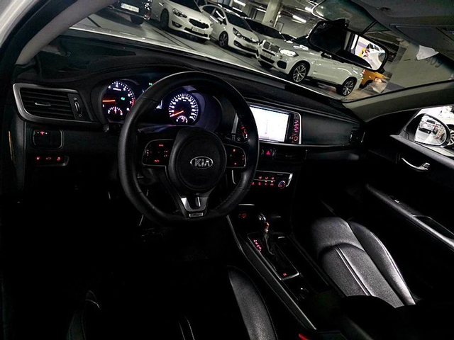 Kia K5 - автомобили, коли, обяви за нови и употребявани 7