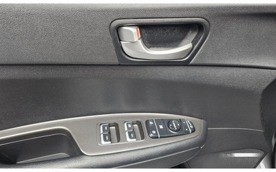 Kia K5 LPG - автомобили, коли, обяви за нови и употребявани 13