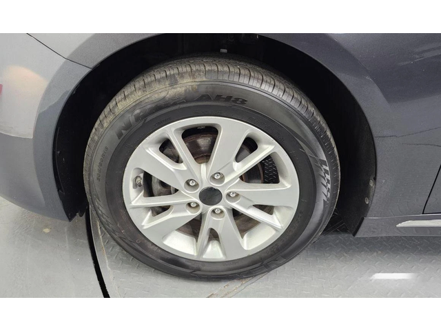 Kia K5 LPG - автомобили, коли, обяви за нови и употребявани 4