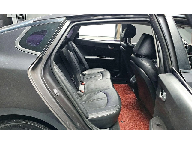 Kia K5 LPG - автомобили, коли, обяви за нови и употребявани 10