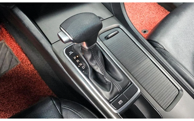 Kia K5 LPG - автомобили, коли, обяви за нови и употребявани 8