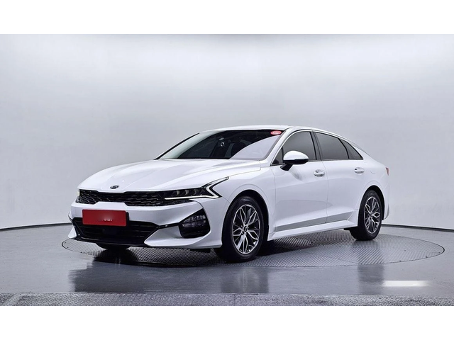 Kia K5 - автомобили, коли, обяви за нови и употребявани 0