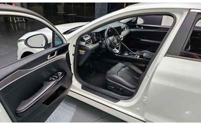 Kia K5 - автомобили, коли, обяви за нови и употребявани 10