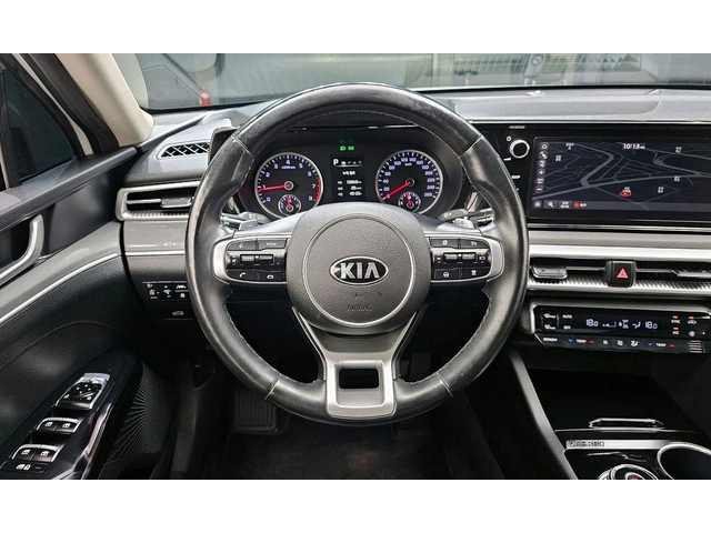 Kia K5 - автомобили, коли, обяви за нови и употребявани 12