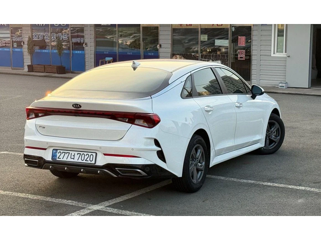 Kia K5 - автомобили, коли, обяви за нови и употребявани 1