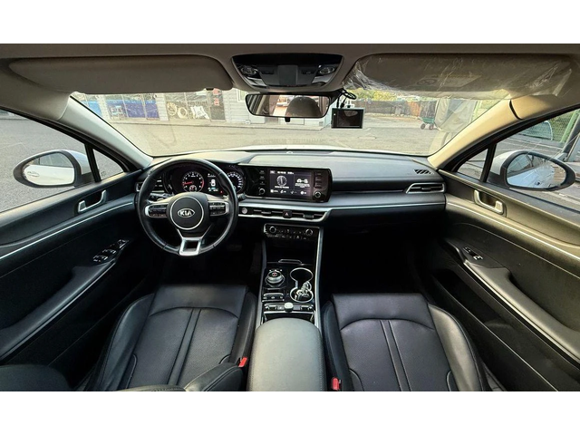 Kia K5 - автомобили, коли, обяви за нови и употребявани 4