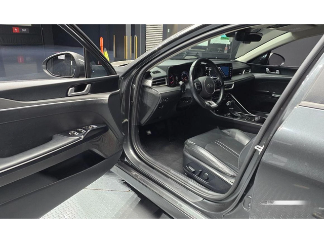 Kia K5 - автомобили, коли, обяви за нови и употребявани 10