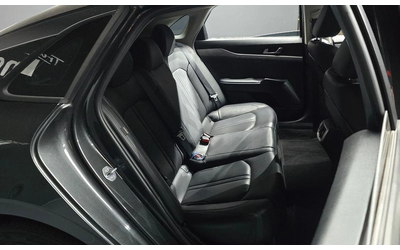 Kia K5 - автомобили, коли, обяви за нови и употребявани 11