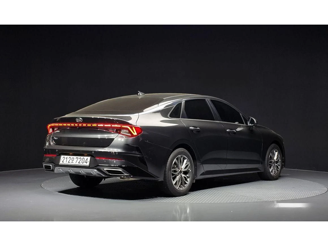 Kia K5 - автомобили, коли, обяви за нови и употребявани 1