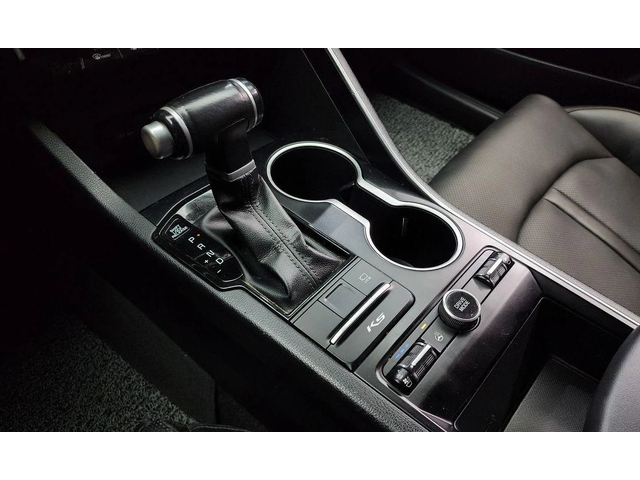 Kia K5 - автомобили, коли, обяви за нови и употребявани 7