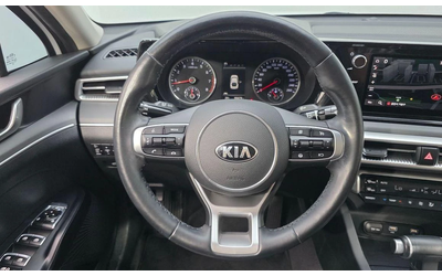 Kia K5 - автомобили, коли, обяви за нови и употребявани 12