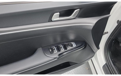 Kia K5 - автомобили, коли, обяви за нови и употребявани 13