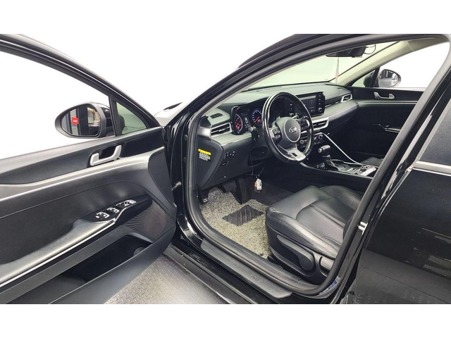 Kia K5 - автомобили, коли, обяви за нови и употребявани 9