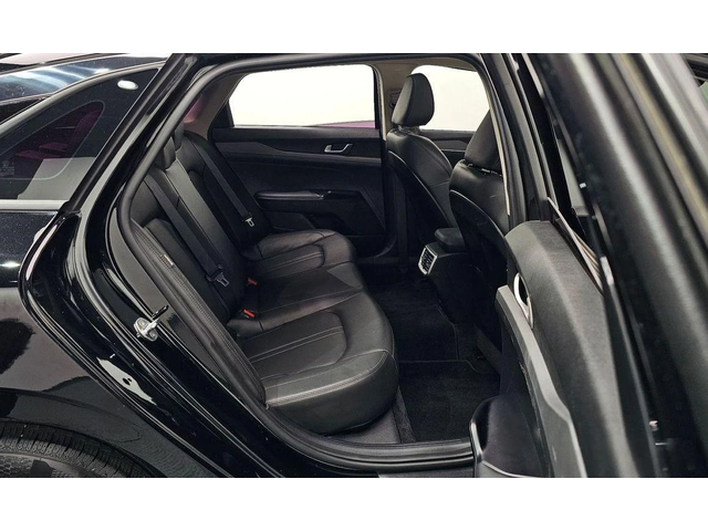 Kia K5 - автомобили, коли, обяви за нови и употребявани 10