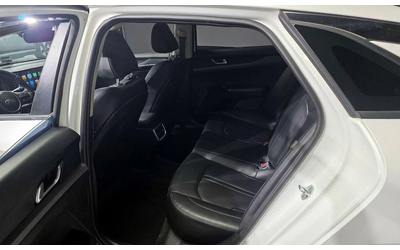 Kia K5 - автомобили, коли, обяви за нови и употребявани 10