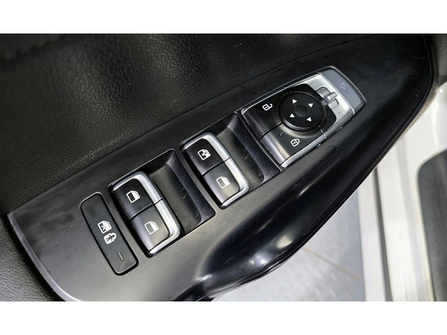 Kia K5 - автомобили, коли, обяви за нови и употребявани 13