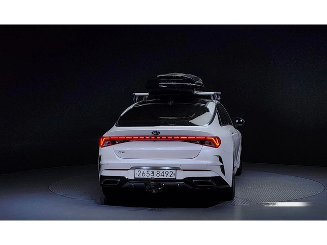 Kia K5 - автомобили, коли, обяви за нови и употребявани 3