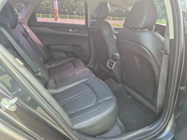 Kia K5 - автомобили, коли, обяви за нови и употребявани 6