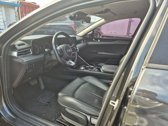 Kia K5 - автомобили, коли, обяви за нови и употребявани 9