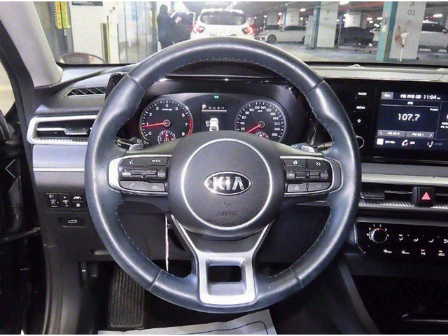 Kia K5 - автомобили, коли, обяви за нови и употребявани 7