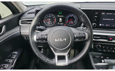 Kia K5 - автомобили, коли, обяви за нови и употребявани 12