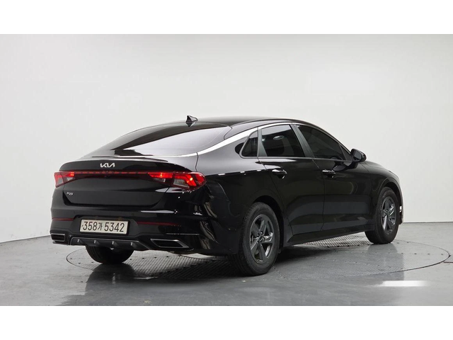 Kia K5 - автомобили, коли, обяви за нови и употребявани 1