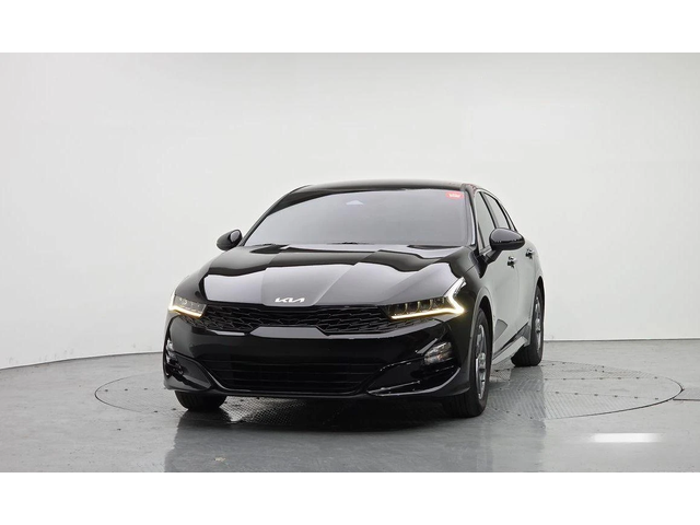 Kia K5 - автомобили, коли, обяви за нови и употребявани 2