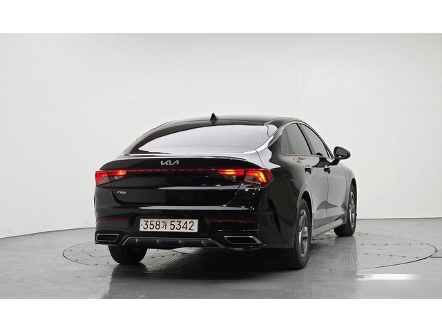 Kia K5 - автомобили, коли, обяви за нови и употребявани 3