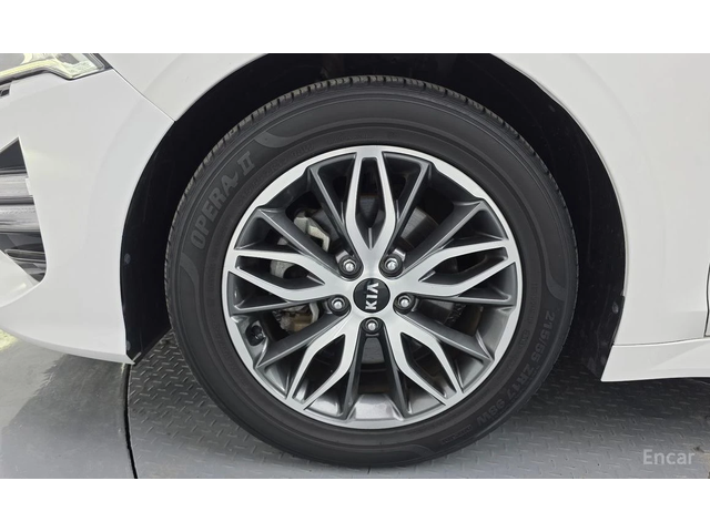 Kia K5 2.0 LPI TRENDY * НАЙ-ДОБРА ЦЕНА В БЪЛГАРИЯ* - автомобили, коли, обяви за нови и употребявани 3