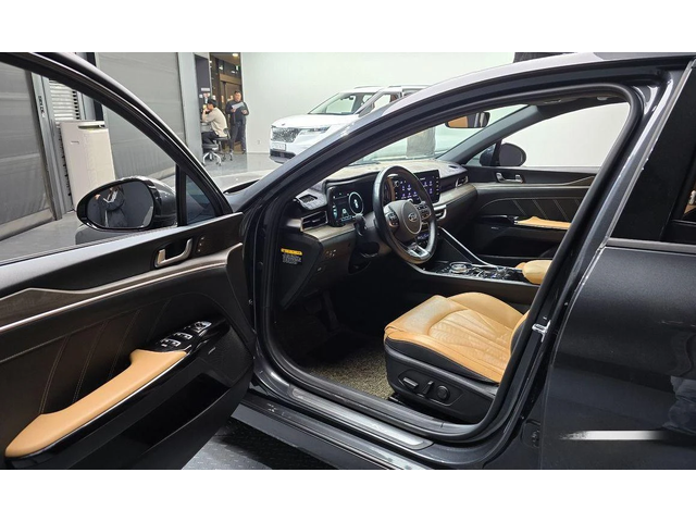 Kia K5 2.0 Signature * НАЙ-ДОБРА ЦЕНА В БЪЛГАРИЯ* - автомобили, коли, обяви за нови и употребявани 9