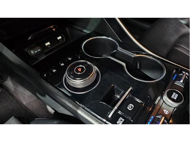 Kia K5 2.0 LPI TRENDY * НАЙ-ДОБРА ЦЕНА В БЪЛГАРИЯ* - автомобили, коли, обяви за нови и употребявани 1