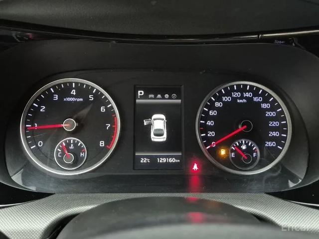 Kia K5 2.0 LPG * НАЙ-ДОБРА ЦЕНА В БЪЛГАРИЯ* - автомобили, коли, обяви за нови и употребявани 3