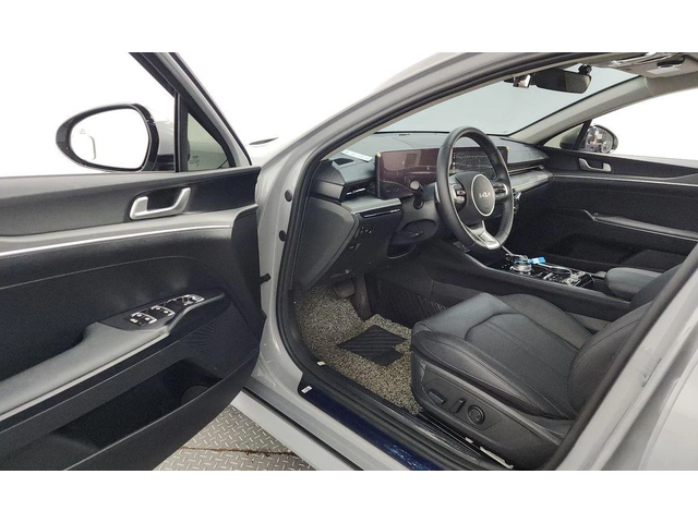 Kia K5 2.0 LPG PRESTIGE * НАЙ-ДОБРА ЦЕНА В БЪЛГАРИЯ* - автомобили, коли, обяви за нови и употребявани 9