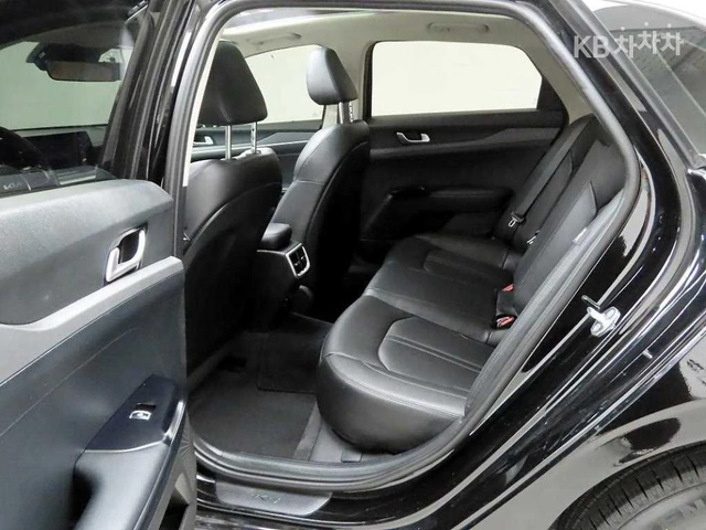 Kia K5 2.0 LPi - ФАБРИЧНО ЛИЗИНГ БЕЗ ПЪРВОНАЧАЛНА ВНОСКА - автомобили, коли, обяви за нови и употребявани 10