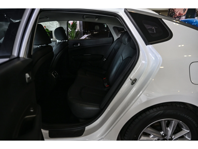 Kia K5 2.0 фабрична газ ЛИЗИНГ БЕЗ ПЪРВОНАЧАЛНА ВНОСКА - автомобили, коли, обяви за нови и употребявани 14