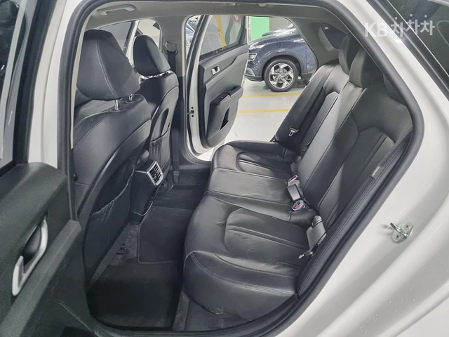 Kia K5 2.0 LPi - ФАБРИЧНО ЛИЗИНГ БЕЗ ПЪРВОНАЧАЛНА ВНОСКА - автомобили, коли, обяви за нови и употребявани 10