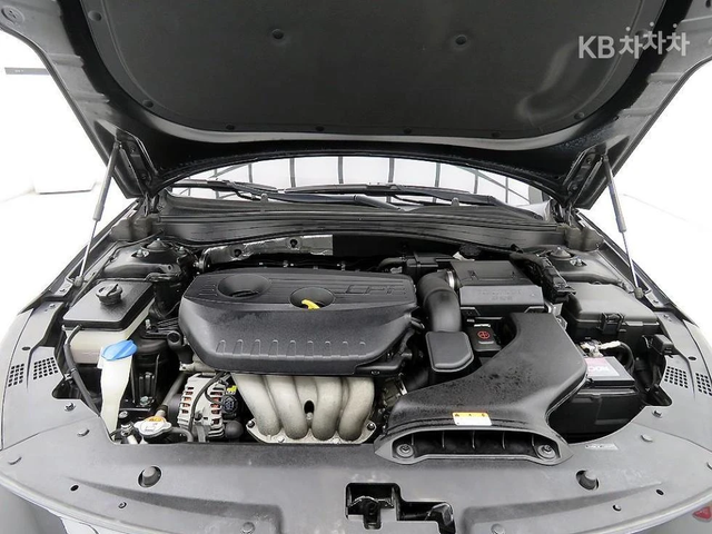 Kia K5 2.0 LPi ФАБРИЧНО ЛИЗИНГ БЕЗ ПЪРВОНАЧАЛНА ВНОСКА - автомобили, коли, обяви за нови и употребявани 10