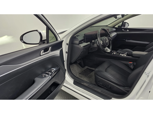 Kia K5 2.0LPI PRESTIGE autogeorge.com - автомобили, коли, обяви за нови и употребявани 8