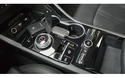 Kia K5 2.0LPI NOBLESSE autogeorge.com - автомобили, коли, обяви за нови и употребявани 7