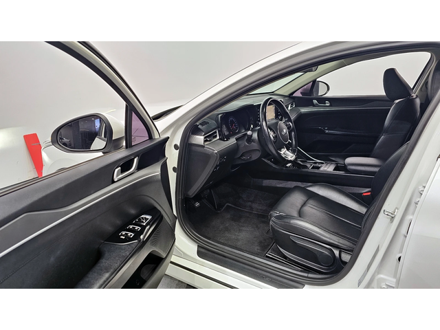 Kia K5 2.0LPI STANDARD autogeorge.com - автомобили, коли, обяви за нови и употребявани 10