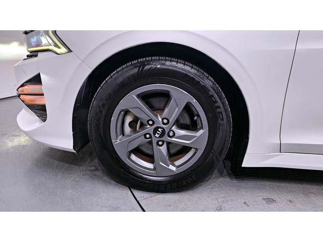 Kia K5 2.0LPI STANDARD autogeorge.com - автомобили, коли, обяви за нови и употребявани 4