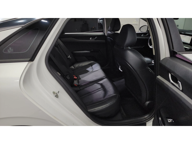 Kia K5 2.0LPI TRENDY autogeorge.com - автомобили, коли, обяви за нови и употребявани 11