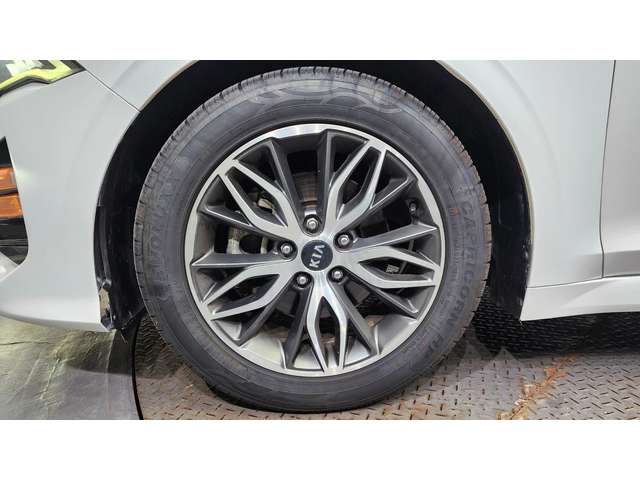 Kia K5 2.0LPI TRENDY autogeorge.com - автомобили, коли, обяви за нови и употребявани 4